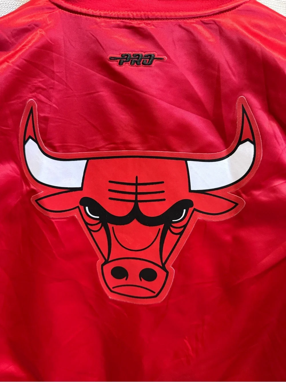 Pro Standard Chicago Bulls Satin Varsity Jacket Youth Medium 10/12 Red